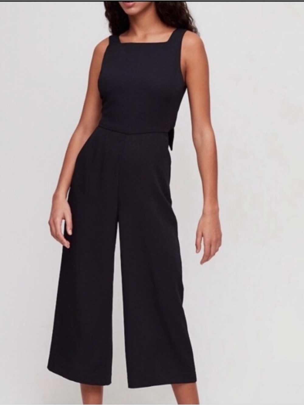 Aritzia Wilfred Black Open Back Tie Jumpsuit Wide Leg Size 00